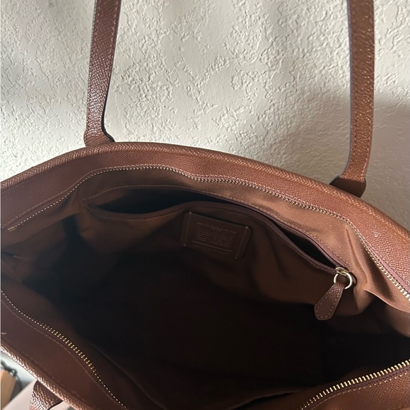 COACH City Brown Leather Tote Bag - Picture 4 of 11
